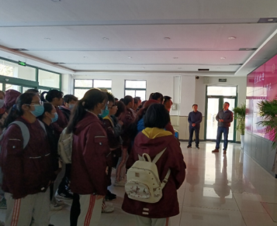 环境科学与工程学部开展中学结对研学活动