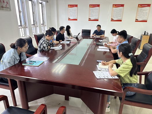 环境学部彩石校区召开就业促进会