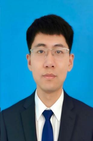 李威
